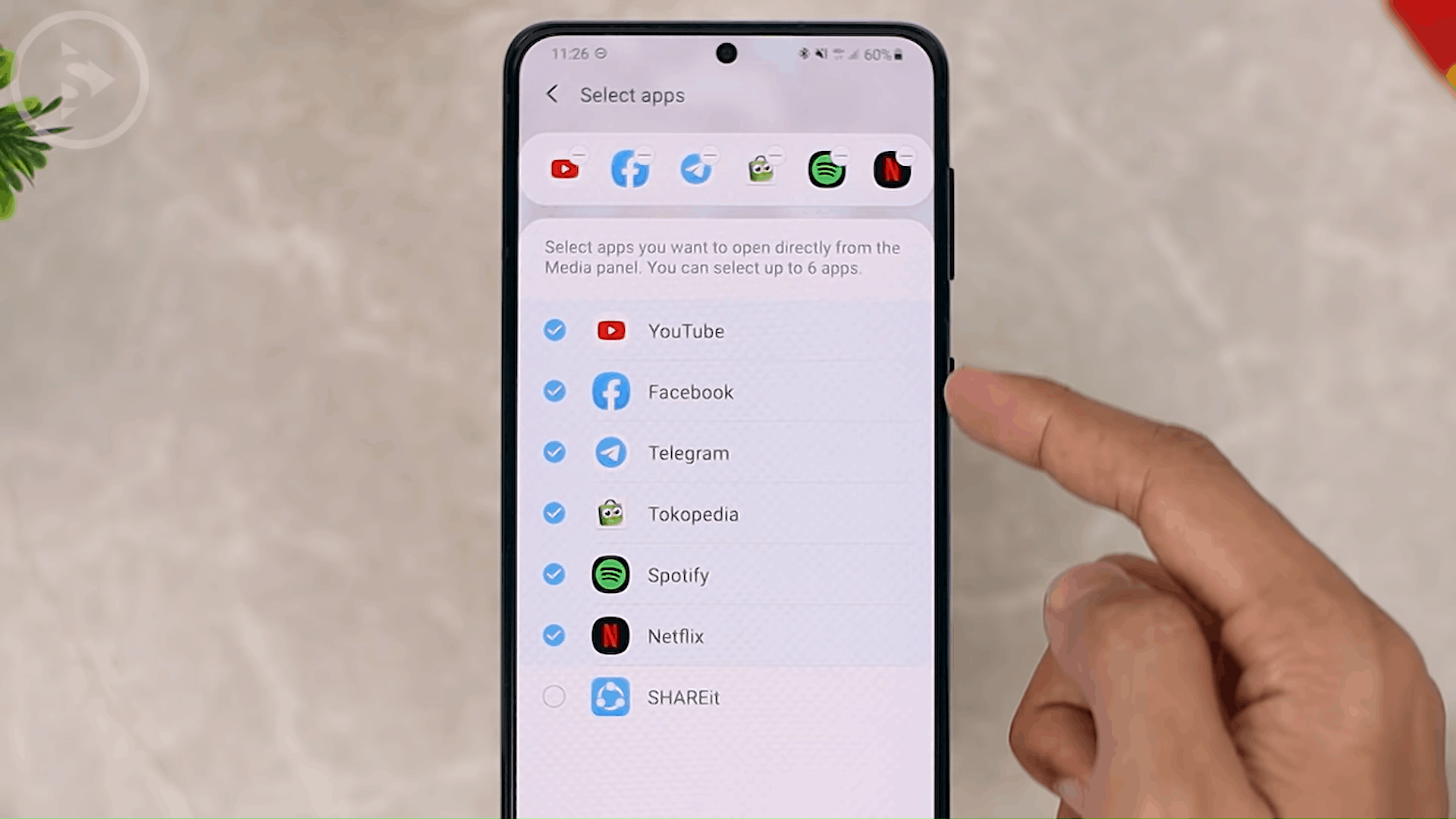 Add 6 Shortcut on Media Control - 8 New and Cool Samsung Features in One UI 3.0 and One UI 3.1